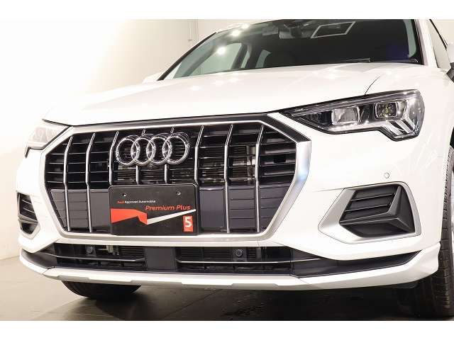 Audi Q3 9