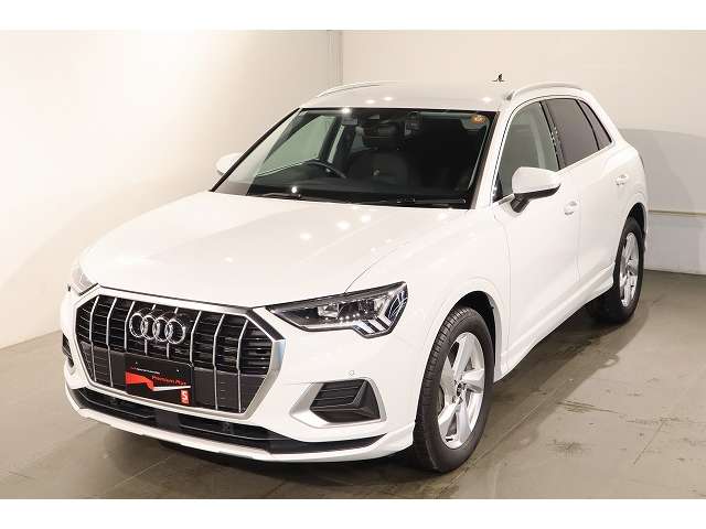 Audi Q3 10