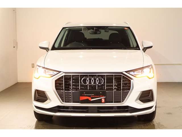 Audi Q3 11