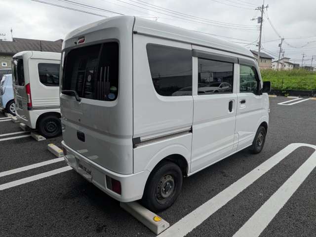 Nissan NV100 Clipper 12