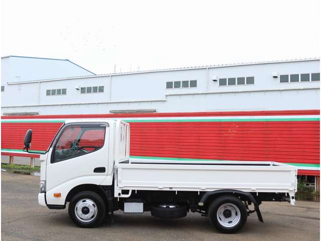 Hino Dutro 12
