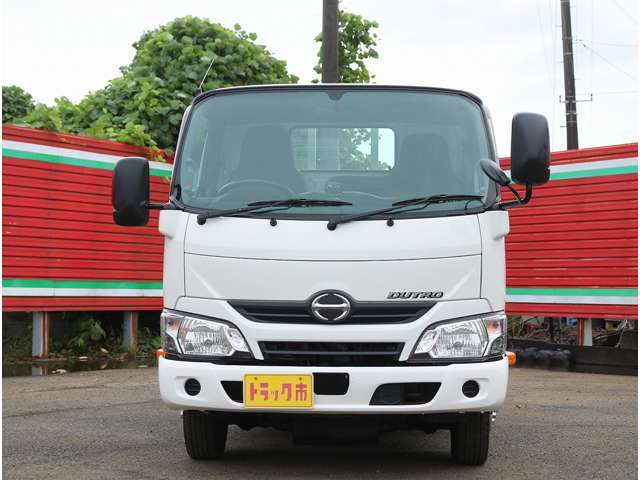 Hino Dutro 6