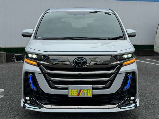 Toyota Vellfire 5