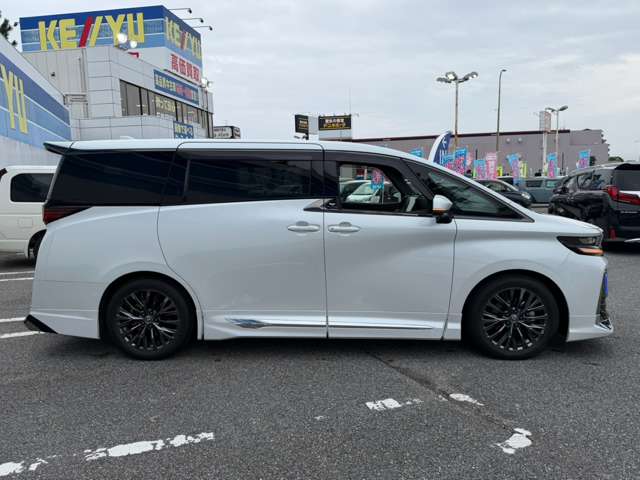 Toyota Vellfire 7