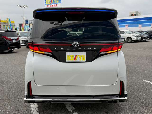 Toyota Vellfire 9