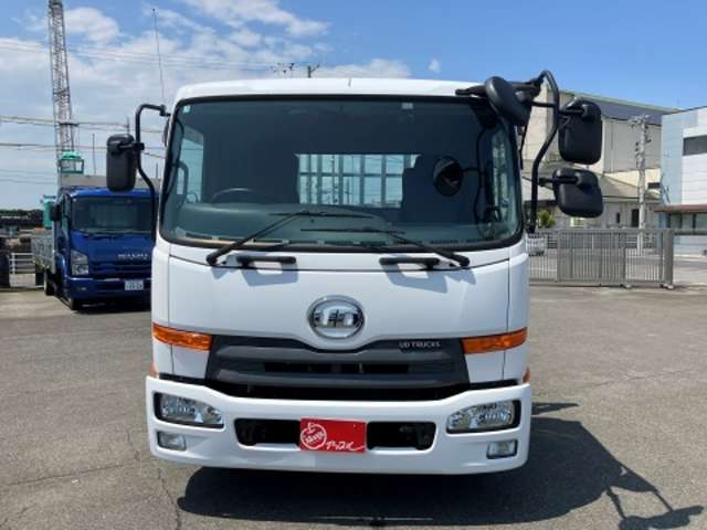 UD Trucks Condor 4