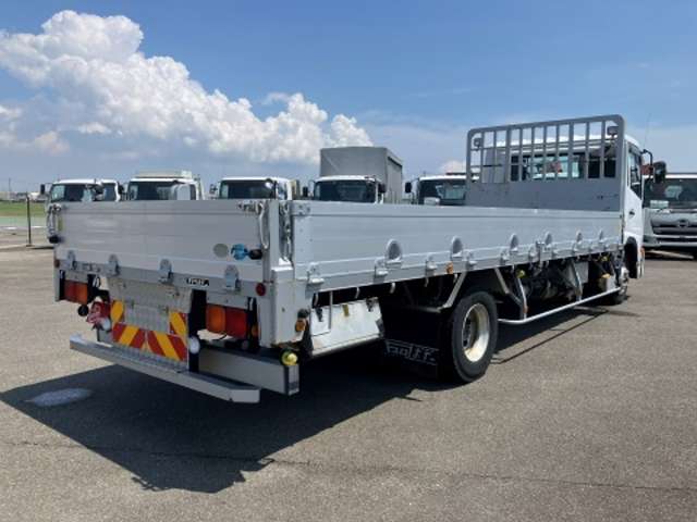 UD Trucks Condor 8