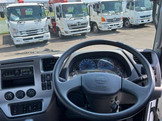 UD Trucks Condor 10