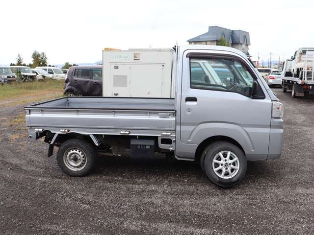 Daihatsu Hijet Truck 2