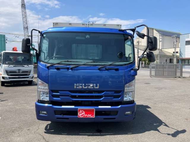 Isuzu Forward 4