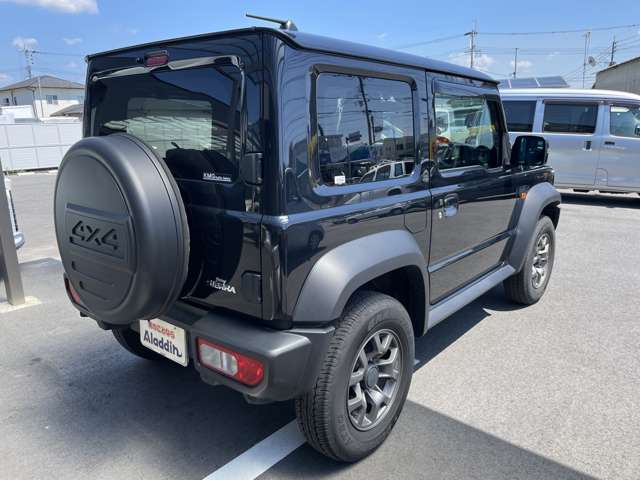 Suzuki Jimny Sierra 4
