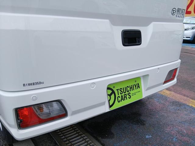 Daihatsu Hijet Cargo 11
