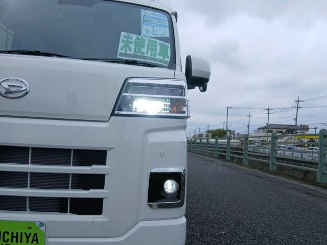 Daihatsu Hijet Cargo 9