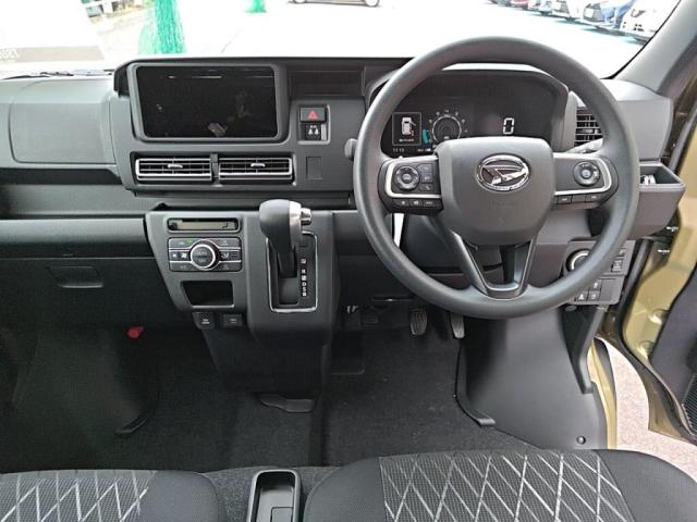 Daihatsu Atrai 3