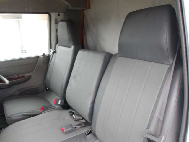Mazda Bongo Truck 11