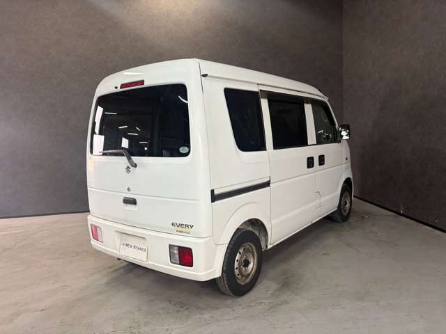 Suzuki Every 8