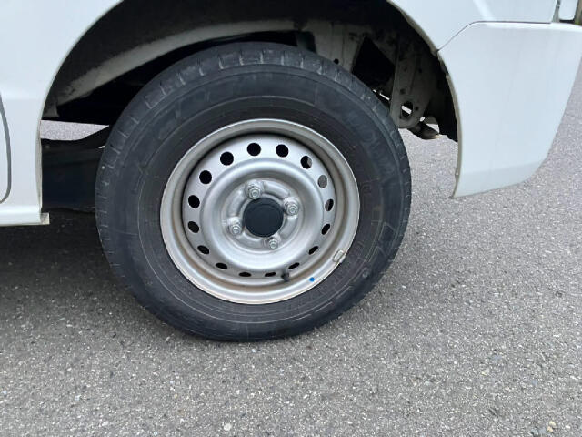 Nissan NV100 Clipper 12