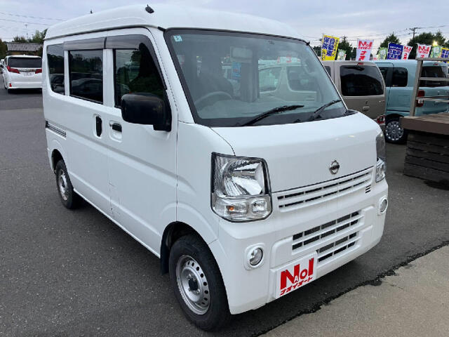 Nissan NV100 Clipper 6