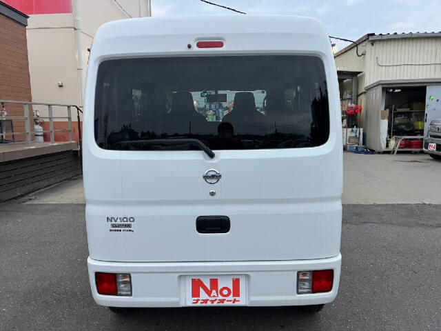 Nissan NV100 Clipper 9