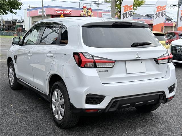 Mitsubishi RVR 8