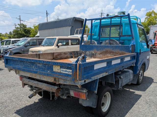 Mazda Bongo Truck 3