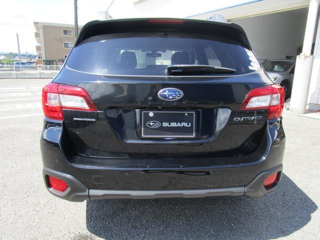 Subaru Legacy Outback 5