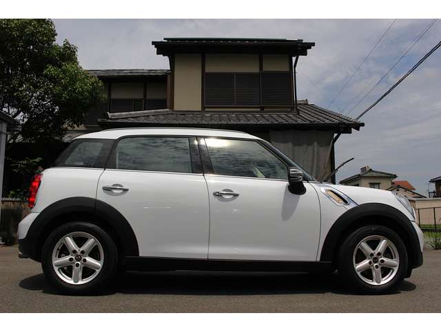 MINI Crossover 8
