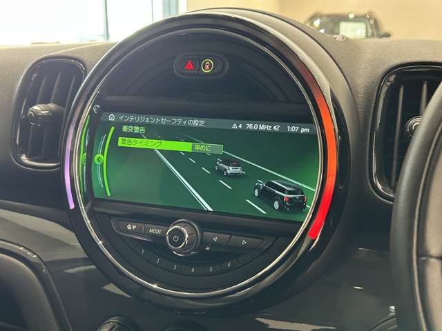 MINI Crossover 8