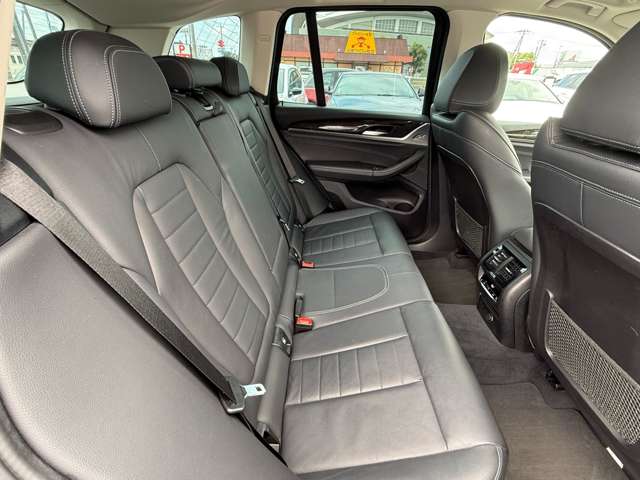 BMW X3 7