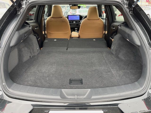Lexus UX 12