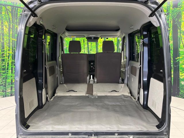 Nissan NV100 Clipper 11