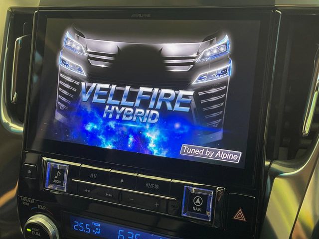 Toyota Vellfire 6