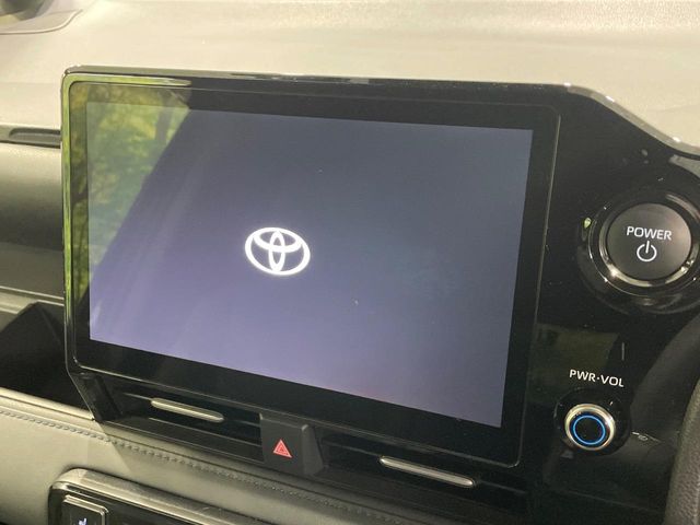 Toyota Voxy 6