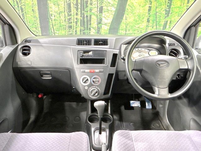 Daihatsu Mira 5