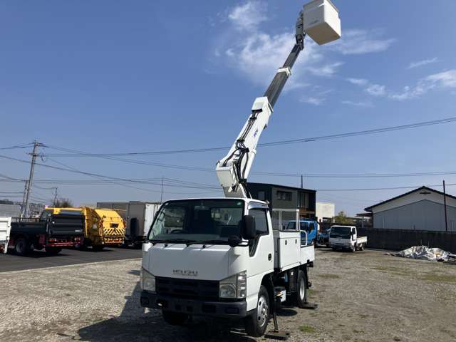 Isuzu Elf 10
