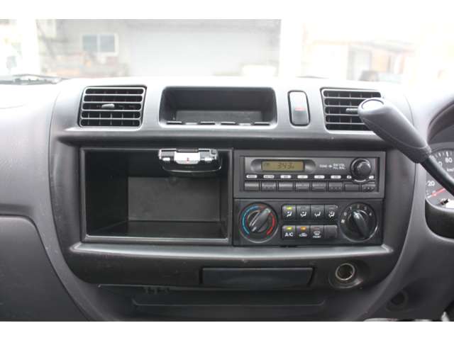 Mazda Bongo Truck 11