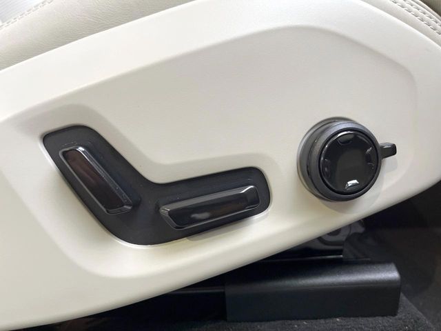 Volvo XC60 10