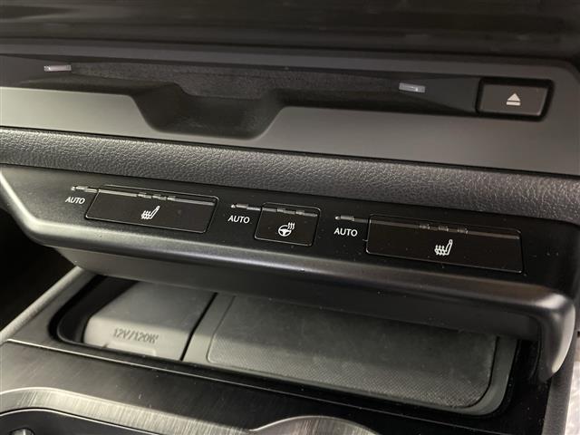 Lexus UX 7