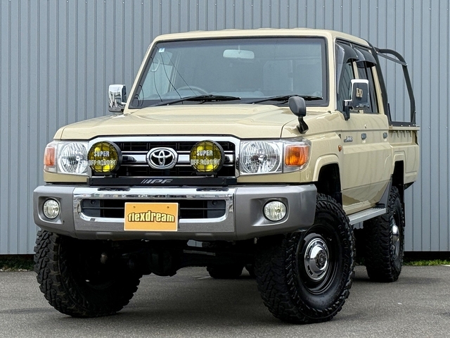 Toyota Land Cruiser 70 Pickup 5
