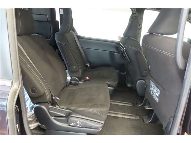 Toyota Esquire 10
