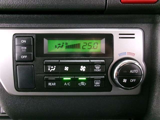 Toyota Hiace 9