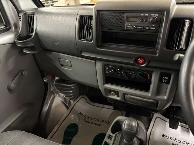 Mitsubishi Minicab Van 5