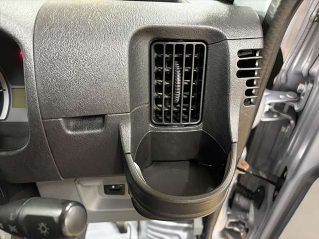 Mitsubishi Minicab Van 10