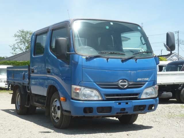 Hino Dutro 8