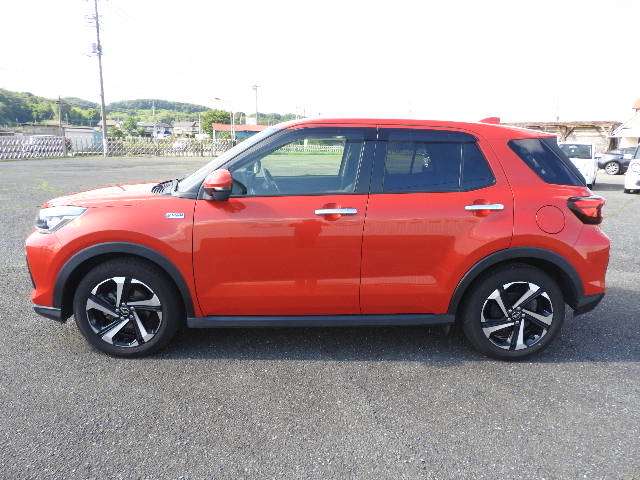 Daihatsu Rocky 5