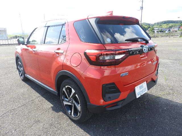 Daihatsu Rocky 6