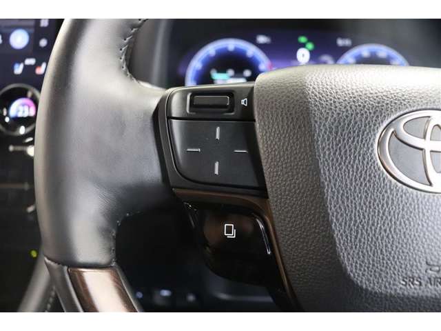 Toyota Vellfire 12