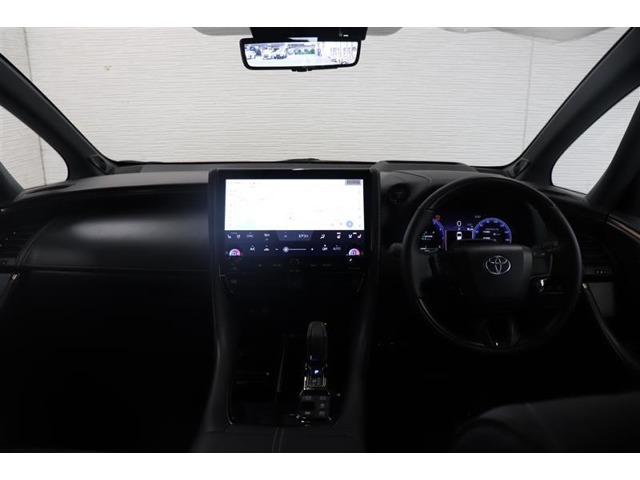 Toyota Vellfire 3