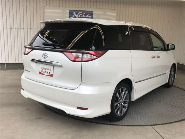 Toyota Estima 5