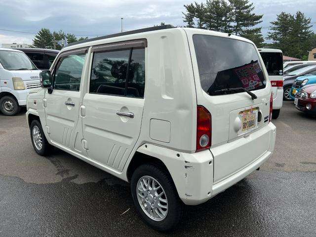 Daihatsu ネイキッド 10